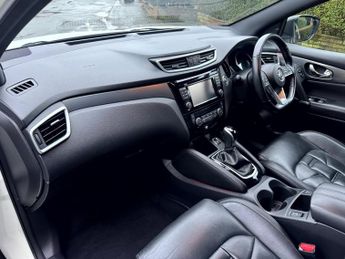 NISSAN QASHQAI 1.2 DIG-T Tekna+