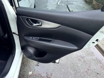 NISSAN QASHQAI 1.2 DIG-T Tekna+