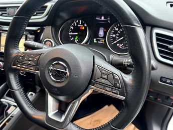 NISSAN QASHQAI 1.2 DIG-T Tekna+