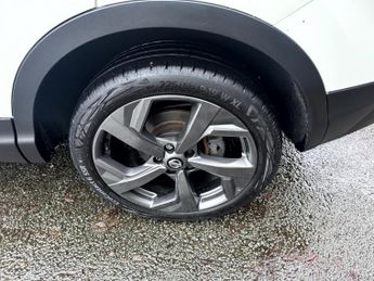 NISSAN QASHQAI 1.2 DIG-T Tekna+