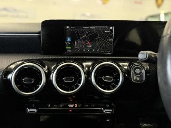 MERCEDES-BENZ A CLASS 1.5 A180d SE