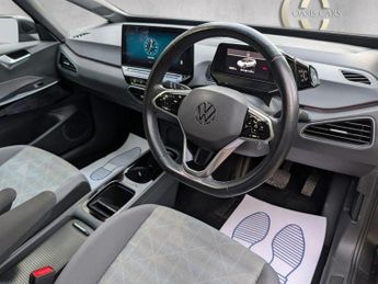 VOLKSWAGEN ID.3 Pro 58kWh Life Auto 5dr