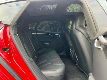 TESLA MODEL S 90D (Dual Motor) Executive Edition