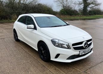 MERCEDES-BENZ A CLASS 1.6 A180 SE Automatic