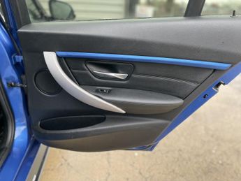 BMW 3 SERIES 2.0 320d xDrive M Sport Saloon