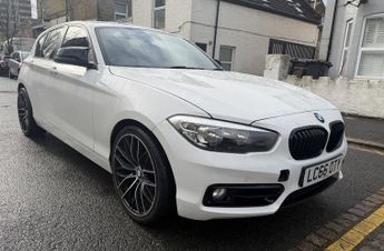 BMW 1 SERIES 1.5 118i Sport 5-Door