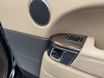 LAND ROVER RANGE ROVER SPORT 3.0 SD V6 HSE Auto 4WD Euro 5 (s/s) 5dr