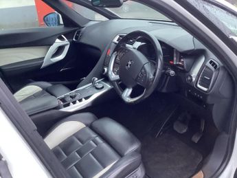 CITROEN DS5 2.0 h e-HDi Airdream DSport EGS6 4WD Euro 5 (s/s) 5dr