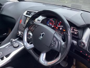 CITROEN DS5 2.0 h e-HDi Airdream DSport EGS6 4WD Euro 5 (s/s) 5dr