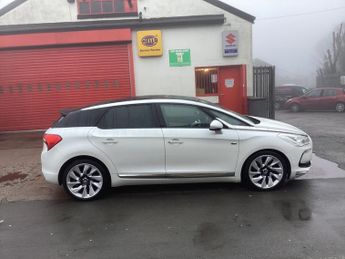 CITROEN DS5 2.0 h e-HDi Airdream DSport EGS6 4WD Euro 5 (s/s) 5dr