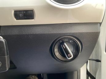 VOLKSWAGEN UP! 1.0 High up! ASG