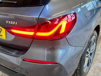 BMW 1 SERIES 1.5 118i Sport DCT Euro 6 (s/s) 5dr