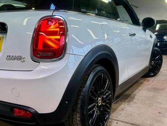 MINI ELECTRIC HATCH Cooper SE 32.6kWh Level 2 Auto 3dr