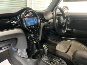 MINI ELECTRIC HATCH Cooper SE 32.6kWh Level 2 Auto 3dr