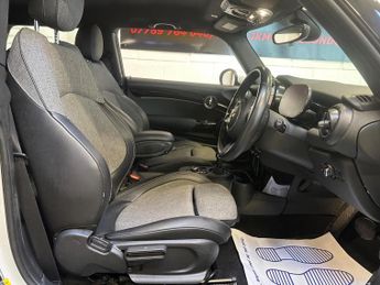 MINI ELECTRIC HATCH Cooper SE 32.6kWh Level 2 Auto 3dr