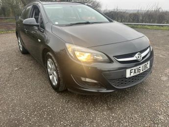 VAUXHALL ASTRA 1.6 i Design