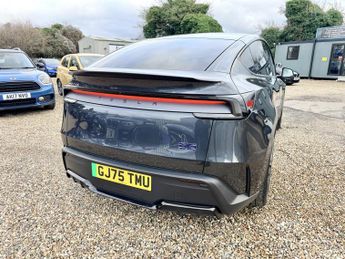 TESLA MODEL Y Dual Motor Performance