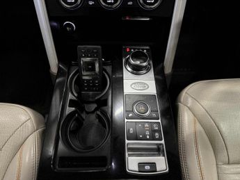 LAND ROVER DISCOVERY 3.0 TD V6 HSE Luxury