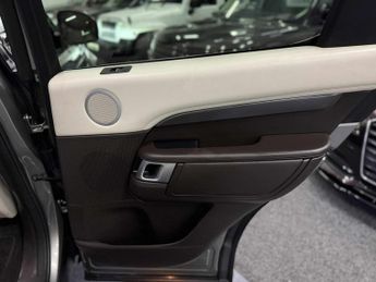 LAND ROVER DISCOVERY 3.0 TD V6 HSE Luxury