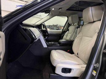 LAND ROVER DISCOVERY 3.0 TD V6 HSE Luxury