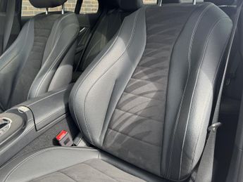 MERCEDES-BENZ E CLASS E220d 4Matic AMG Line Premium 4dr 9G-Tronic