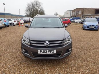 VOLKSWAGEN TIGUAN 2.0 TDI BlueMotion Tech SE DSG 4WD Euro 5 (s/s) 5dr