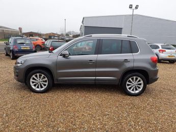 VOLKSWAGEN TIGUAN 2.0 TDI BlueMotion Tech SE DSG 4WD Euro 5 (s/s) 5dr