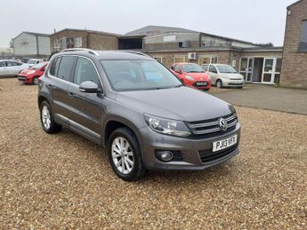 VOLKSWAGEN TIGUAN 2.0 TDI BlueMotion Tech SE DSG 4WD Euro 5 (s/s) 5dr
