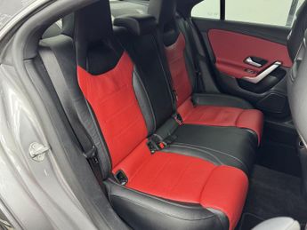 MERCEDES-BENZ CLA 1.3 CLA180 AMG Line
