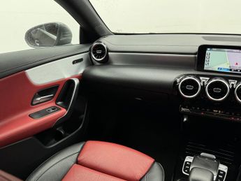 MERCEDES-BENZ CLA 1.3 CLA180 AMG Line