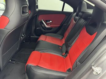 MERCEDES-BENZ CLA 1.3 CLA180 AMG Line