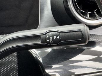 MERCEDES-BENZ CLA 1.3 CLA180 AMG Line