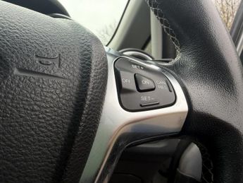 FORD FIESTA 1.0 T EcoBoost Titanium