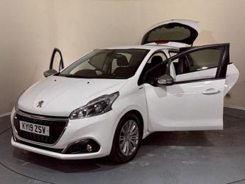 PEUGEOT 208 1.2 PureTech Signature Euro 6 (s/s) 5dr