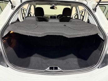 PEUGEOT 208 1.2 PureTech Signature Euro 6 (s/s) 5dr