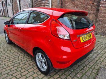 FORD FIESTA 1.0 T EcoBoost Zetec