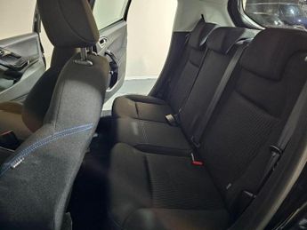 PEUGEOT 208 1.2 PureTech Signature Euro 6 (s/s) 5dr