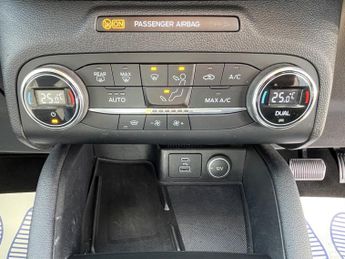 FORD KUGA 1.5 EcoBlue Titanium