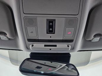 JAGUAR F-PACE 2.0 D180 Portfolio Auto AWD Euro 6 (s/s) 5dr