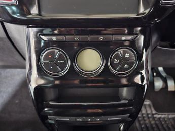 CITROEN C3 1.2 PureTech Platinum Euro 6 (s/s) 5dr