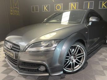 AUDI TT 2.0 TFSI Black Edition