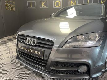 AUDI TT 2.0 TFSI Black Edition