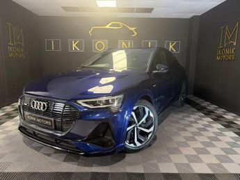 AUDI E-TRON 50 Black Edition