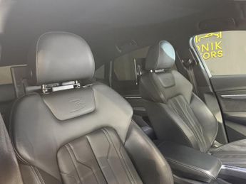 AUDI E-TRON 50 Black Edition