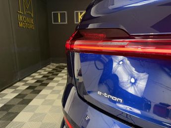 AUDI E-TRON 50 Black Edition