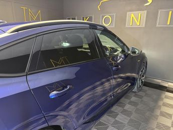 AUDI E-TRON 50 Black Edition