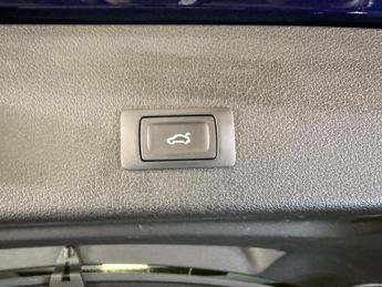 AUDI E-TRON 50 Black Edition