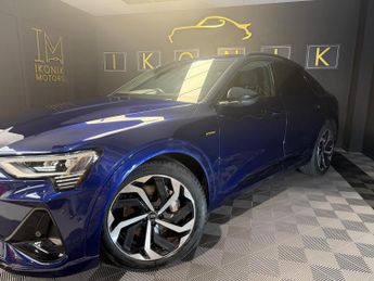 AUDI E-TRON 50 Black Edition