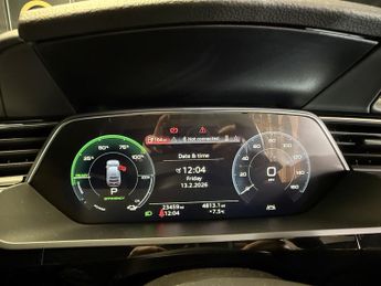 AUDI E-TRON 50 Black Edition