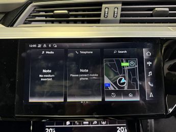 AUDI E-TRON 50 Black Edition